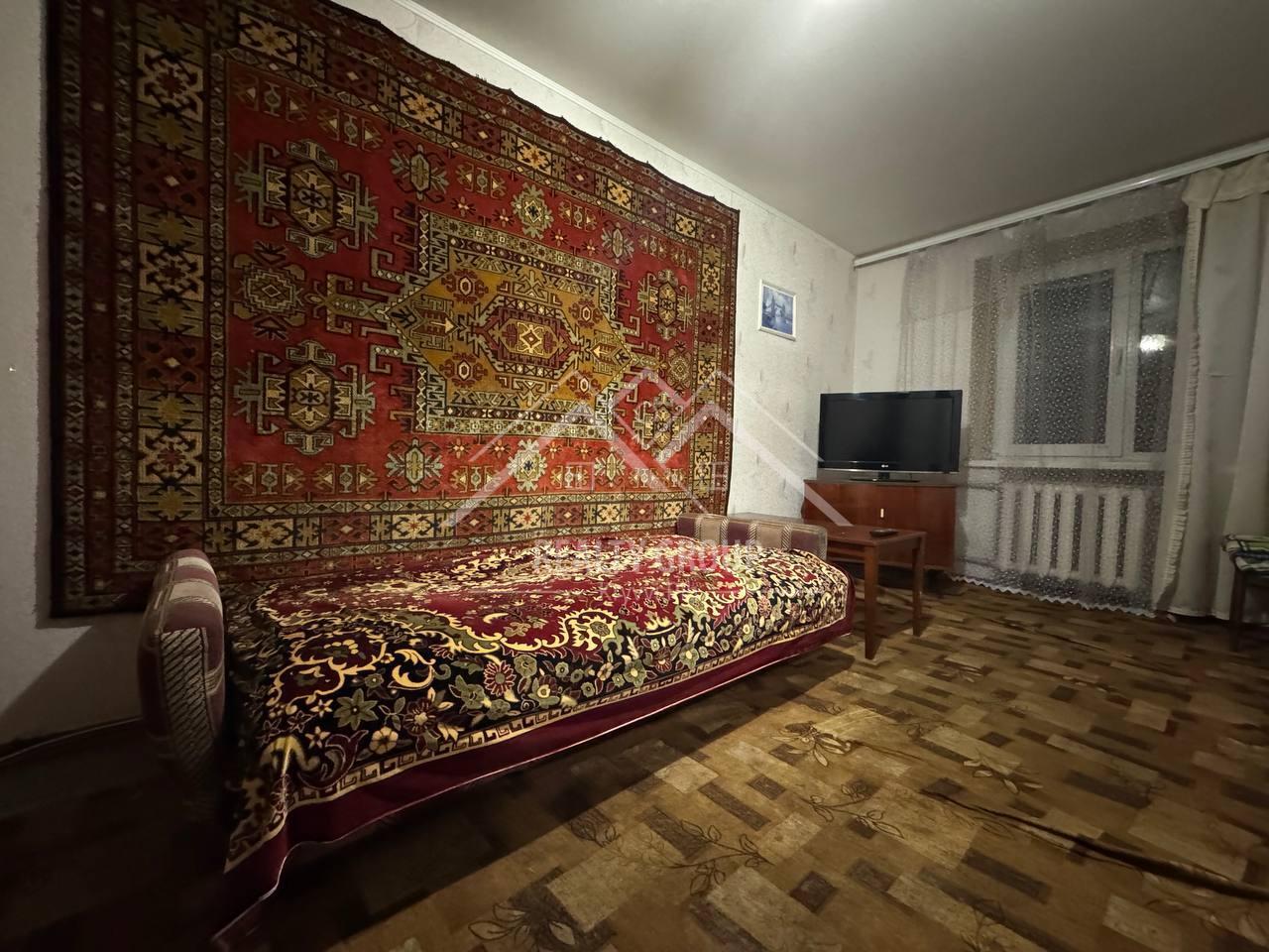 Продажа 2-комнатной квартиры 43.7 м², Украинская ул.