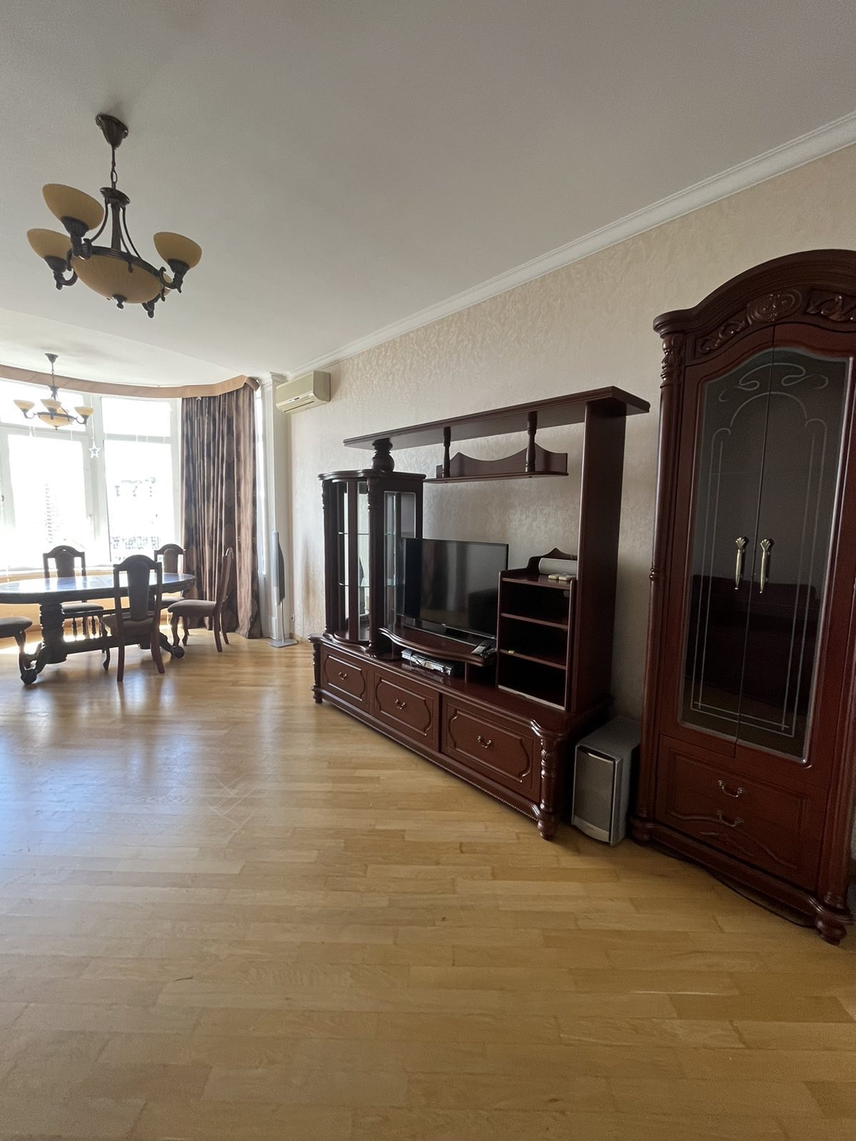 Аренда 3-комнатной квартиры 127 м², Дмитриевская ул., 69