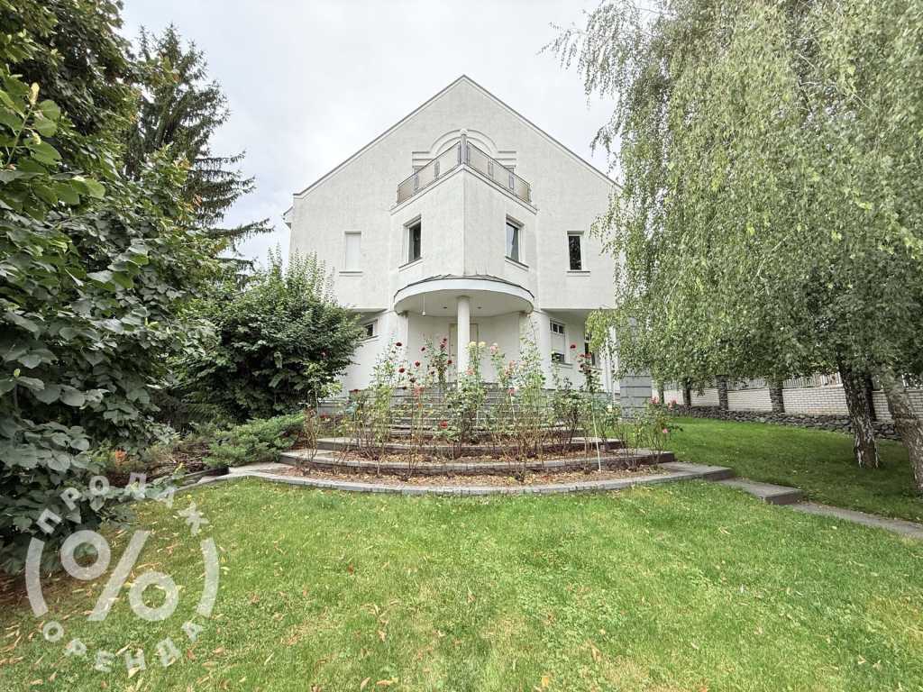 Оренда будинку 478 м², Волзька вул., 24