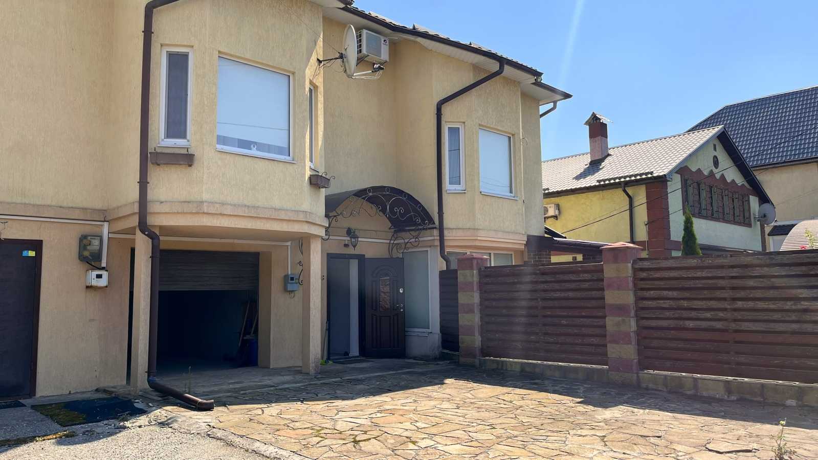 Продаж таунхауса 169.6 м², Яцютівка вул., 22