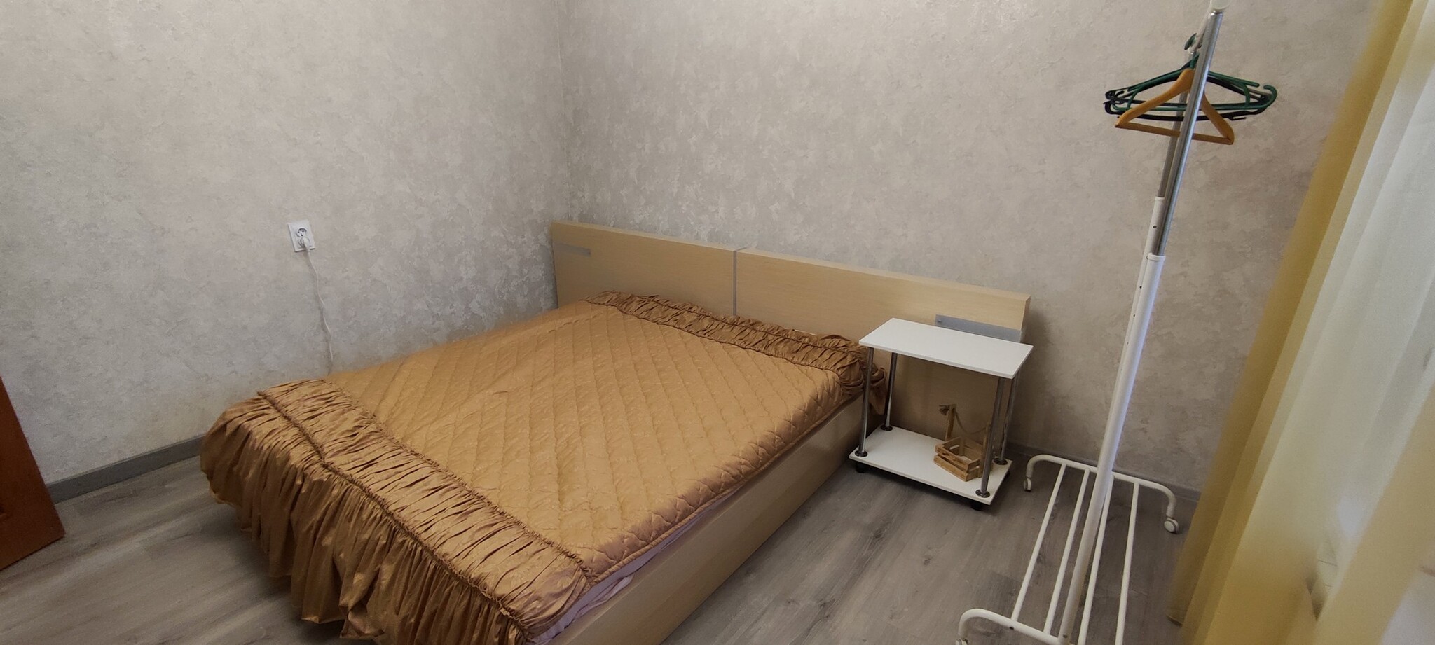 Оренда 2-кімнатної квартири 56 м², Чорнобильська вул., 12