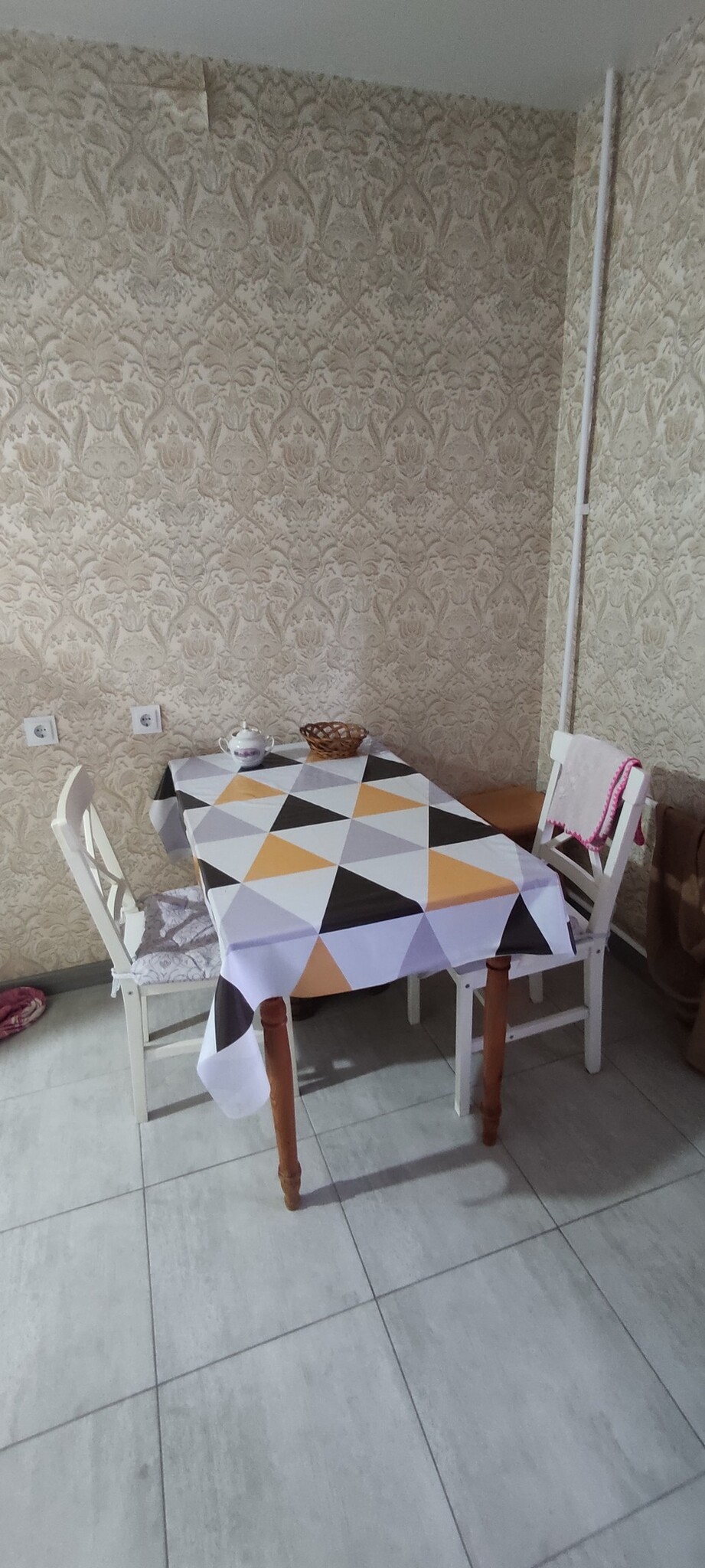 Оренда 2-кімнатної квартири 56 м², Чорнобильська вул., 12