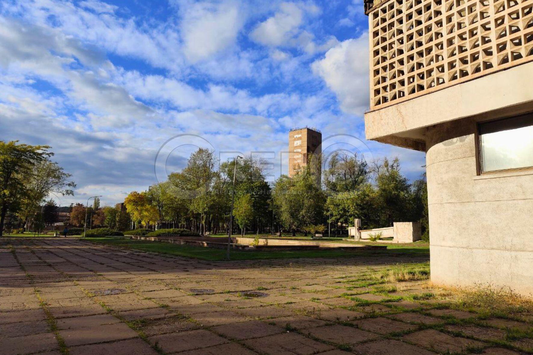 Продажа 2-комнатной квартиры 49.5 м², Житомирская ул.