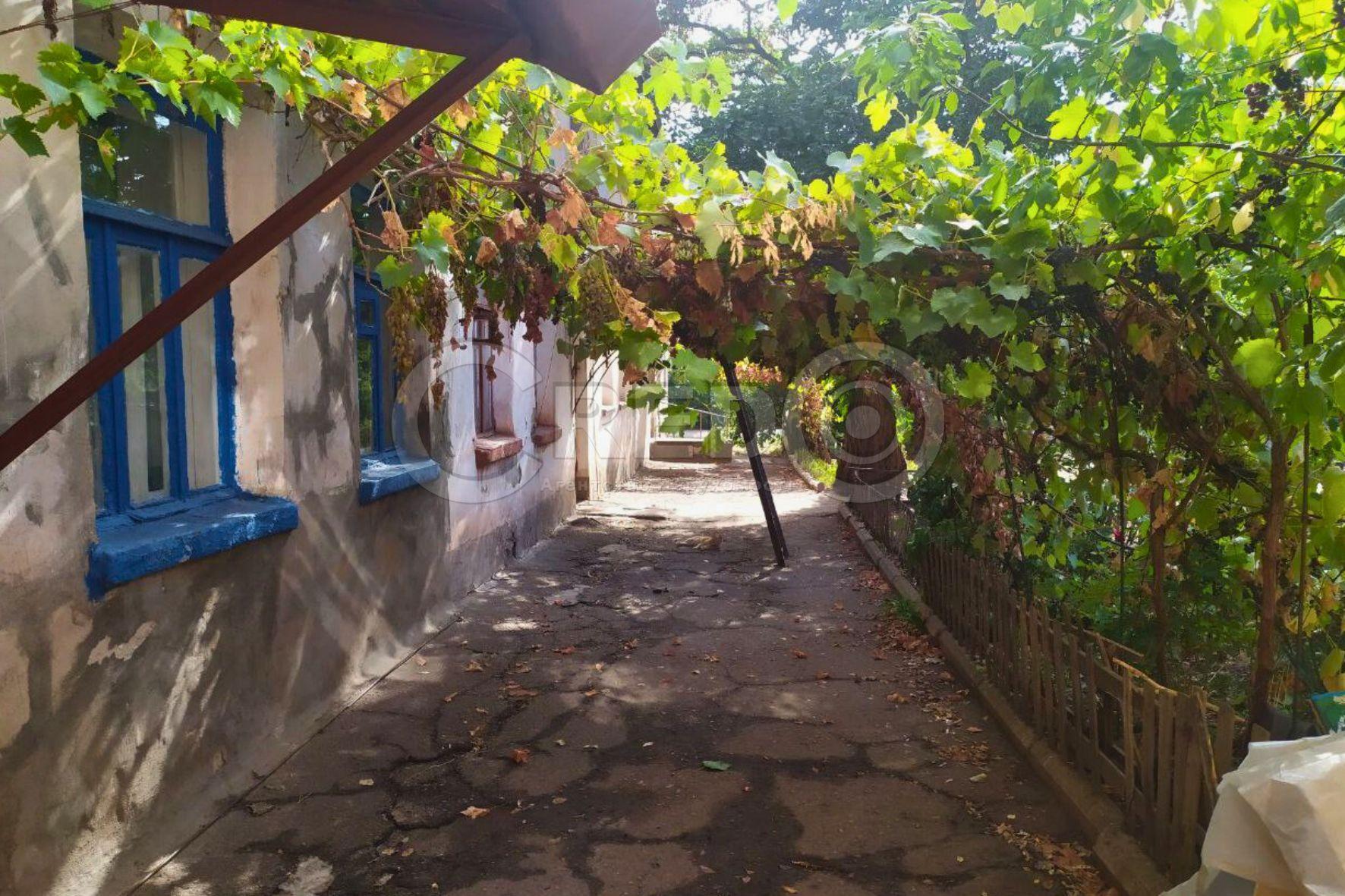 Продажа 2-комнатной квартиры 49.5 м², Житомирская ул.