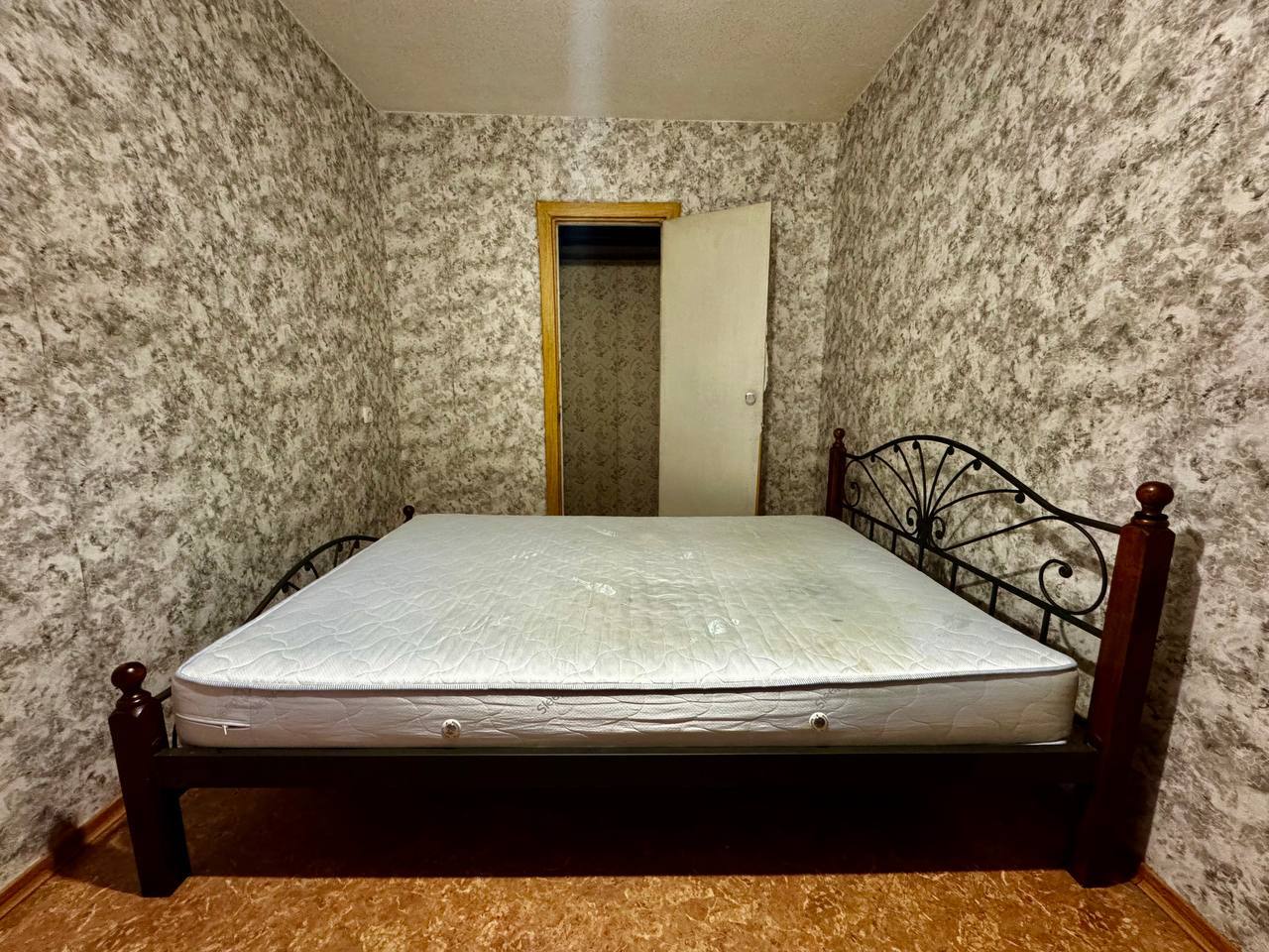 Оренда 2-кімнатної квартири 44 м², Богдана Хмельницького вул.