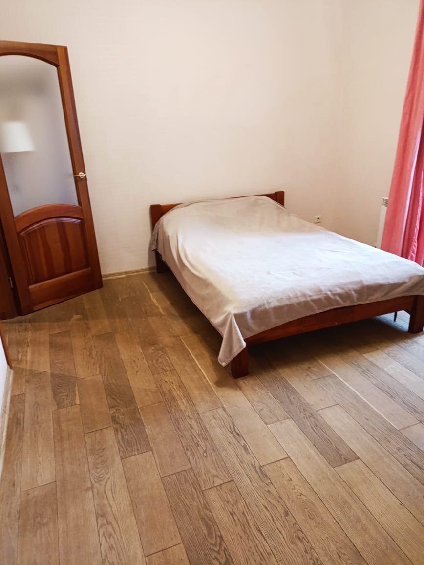 Оренда 1-кімнатної квартири 63 м²