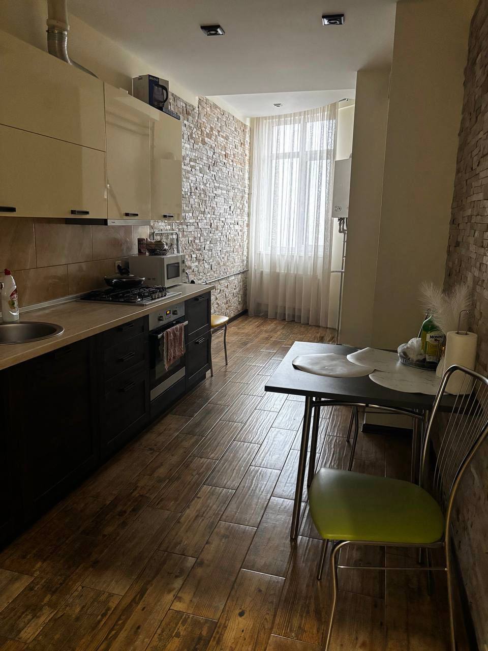 Аренда 1-комнатной квартиры 49 м², Евпаторийская ул.