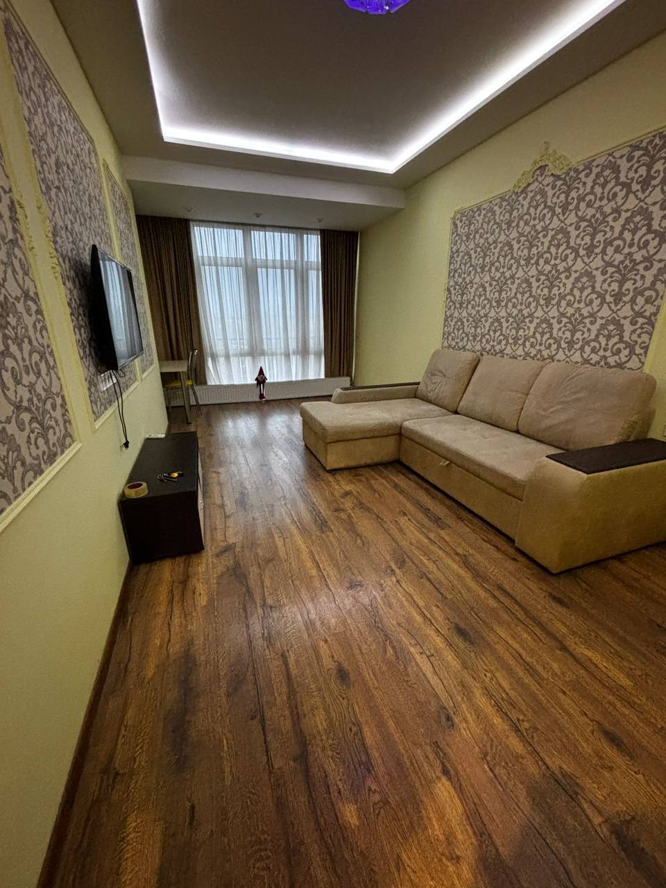 Аренда 1-комнатной квартиры 49 м², Евпаторийская ул.