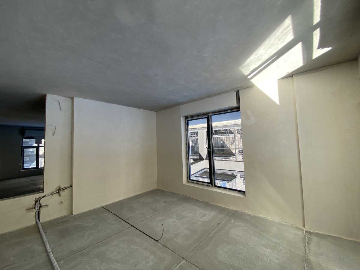 Продажа 2-комнатной квартиры 101.2 м², Украинская ул., 1б/1