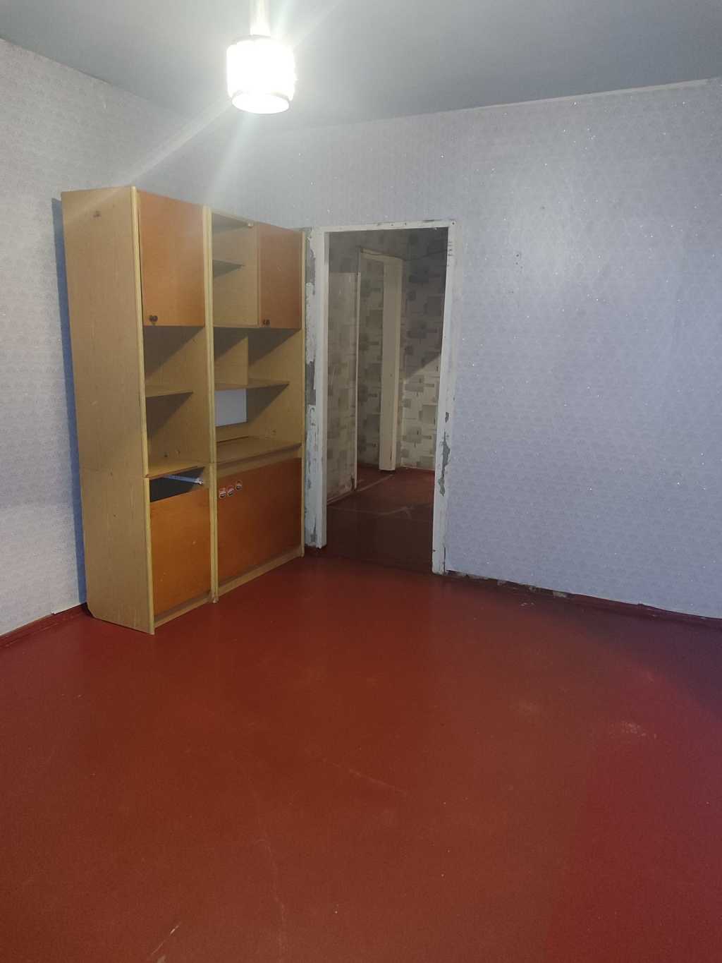 Продажа 3-комнатной квартиры 68.4 м², Рєпіна