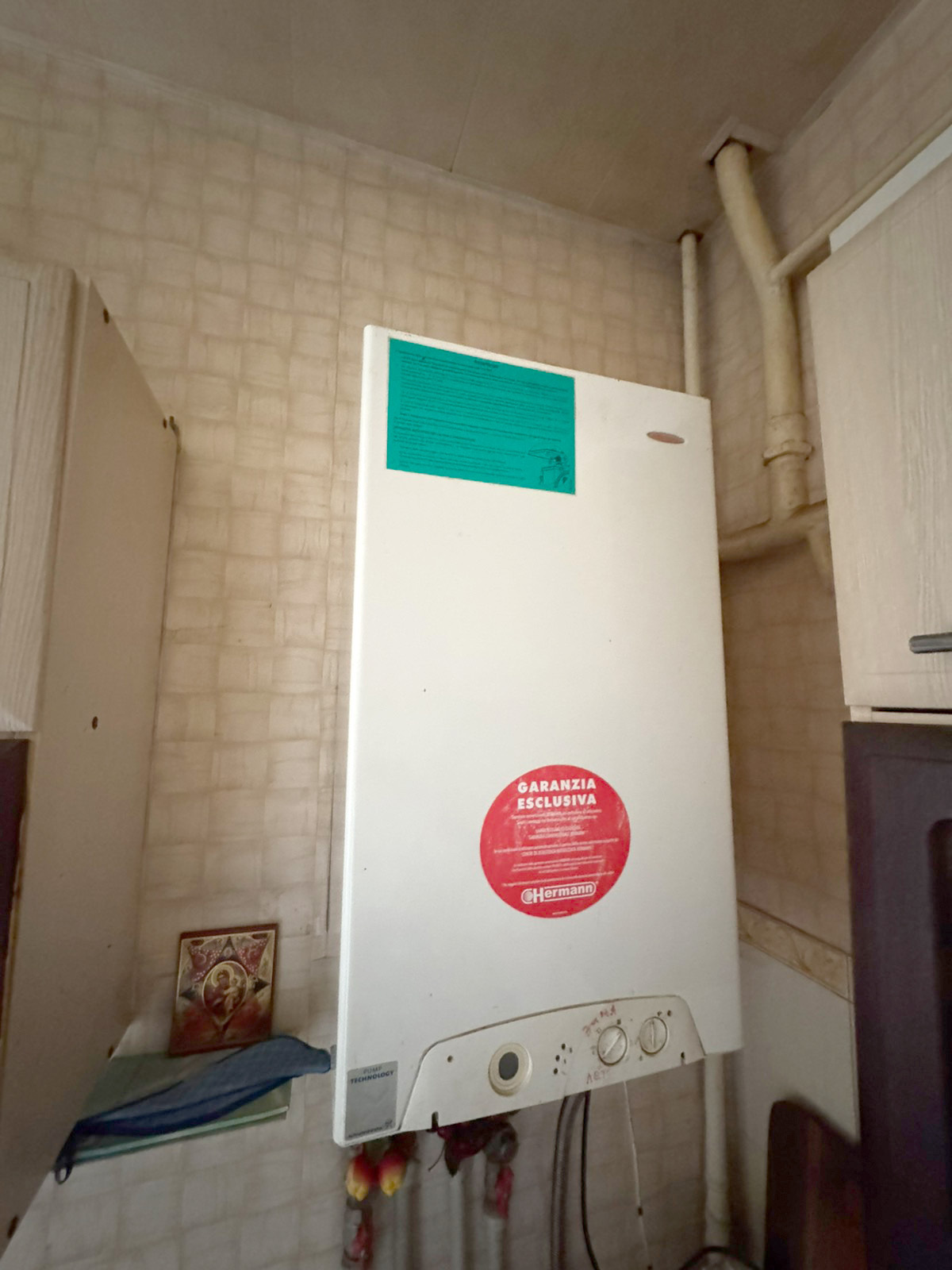 Продаж 2-кімнатної квартири 62.4 м², Героїв пл., 8