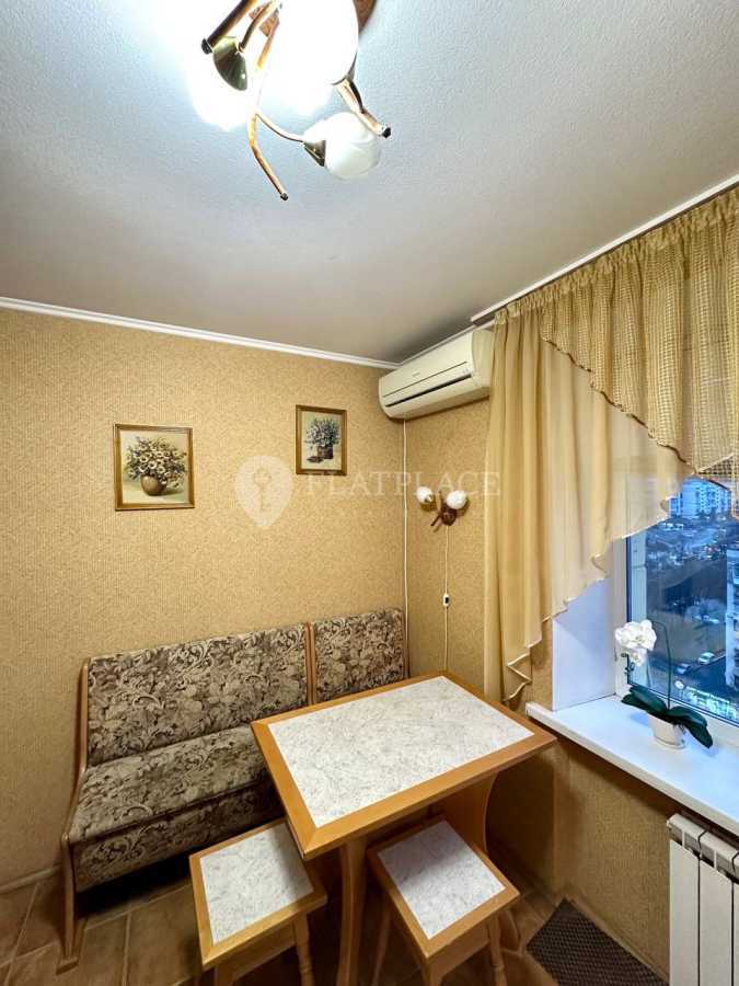 Продажа 2-комнатной квартиры 53 м², Голосеевский просп., 108к2