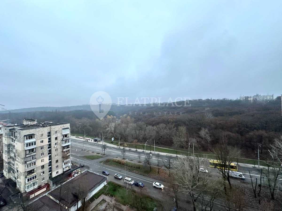 Продажа 2-комнатной квартиры 53 м², Голосеевский просп., 108к2
