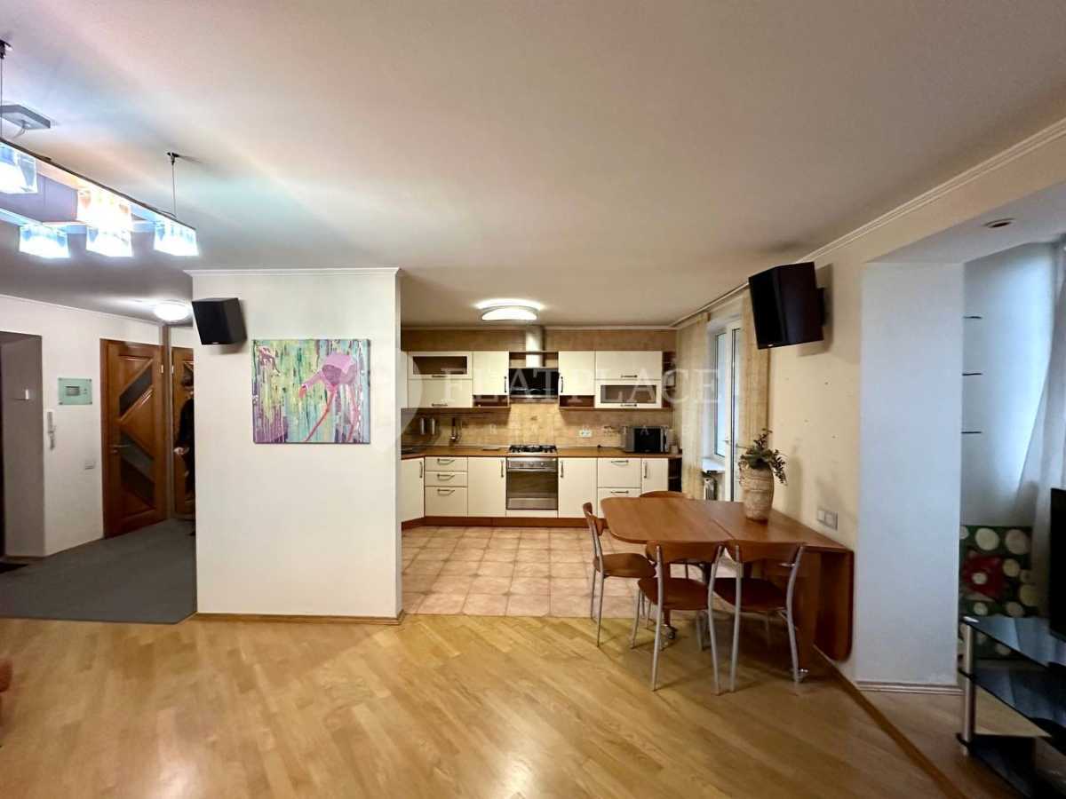 Продажа 3-комнатной квартиры 127 м², Голосеевский просп., 108к2