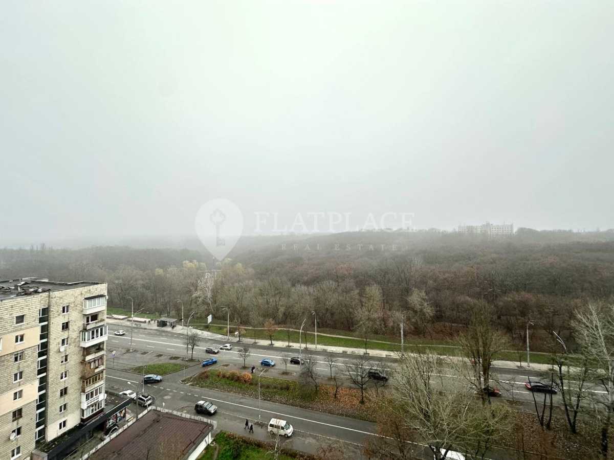 Продажа 3-комнатной квартиры 127 м², Голосеевский просп., 108к2