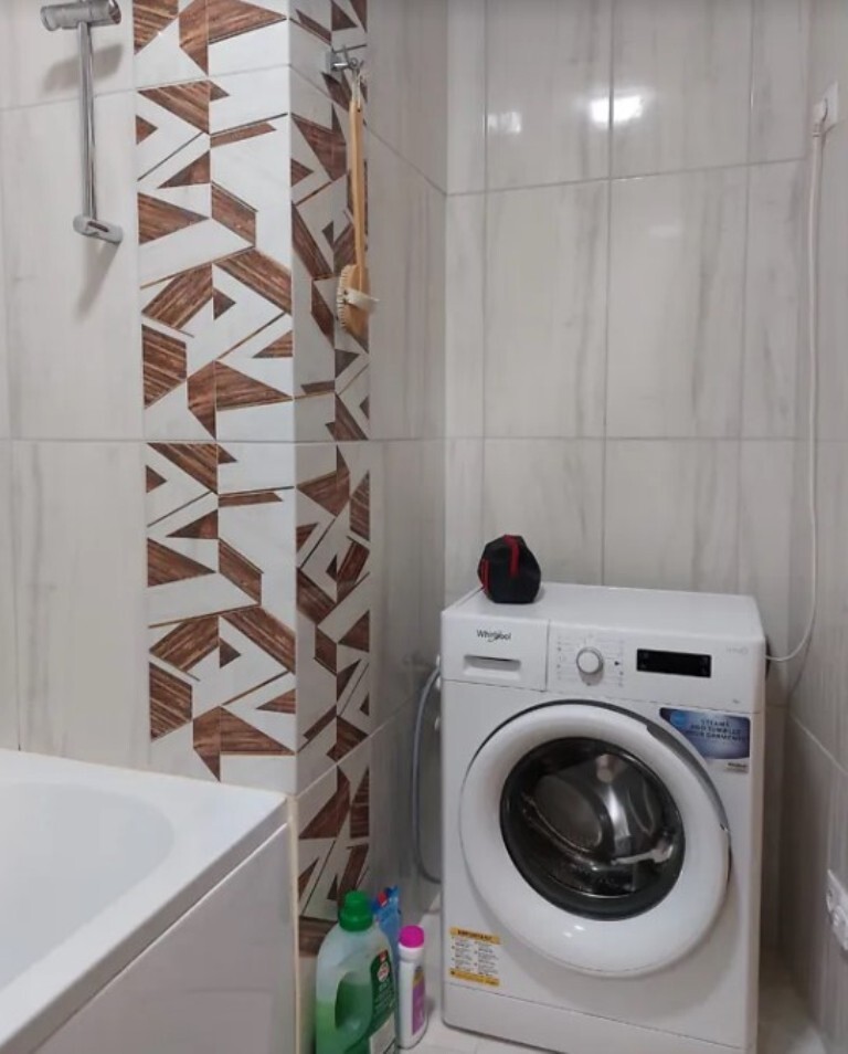 Продаж 2-кімнатної квартири 44 м², Олександра Поля просп.