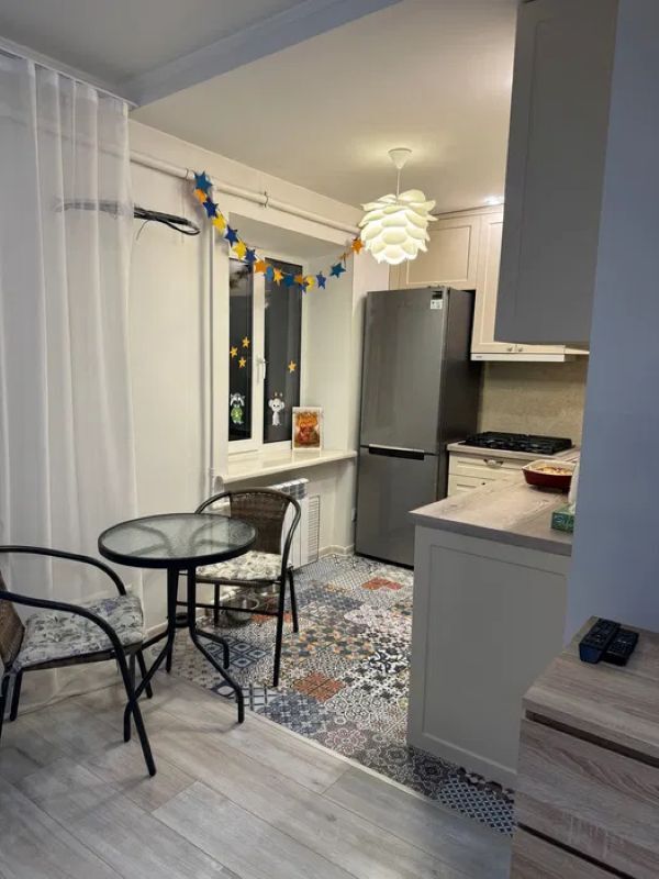 Продаж 3-кімнатної квартири 60 м², Олександра Поля просп., 102А