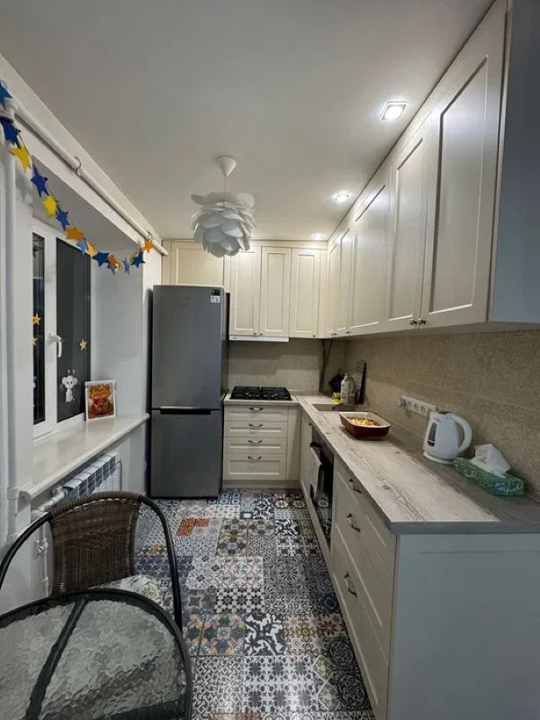 Продаж 3-кімнатної квартири 60 м², Олександра Поля просп., 102А