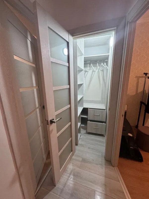 Продаж 3-кімнатної квартири 60 м², Олександра Поля просп., 102А