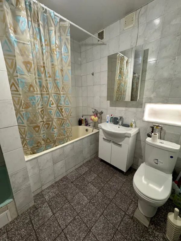 Продаж 3-кімнатної квартири 60 м², Олександра Поля просп., 102А