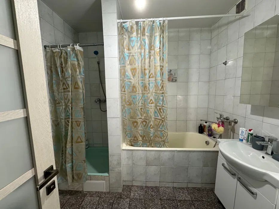 Продаж 3-кімнатної квартири 60 м², Олександра Поля просп., 102А