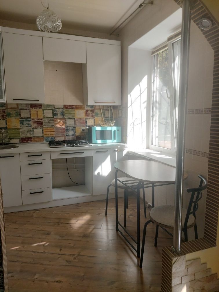 Продаж 1-кімнатної квартири 32 м², Данила Галицького вул.