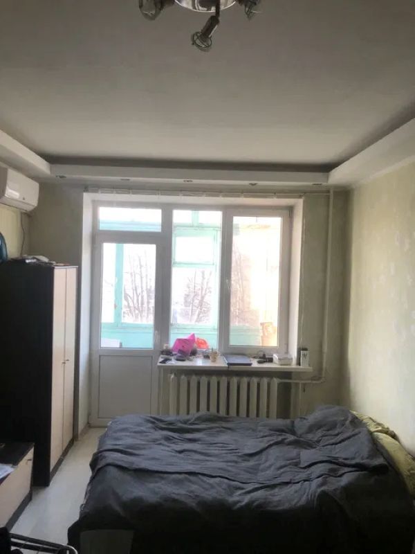 Продаж 1-кімнатної квартири 33 м², Лабораторна вул.