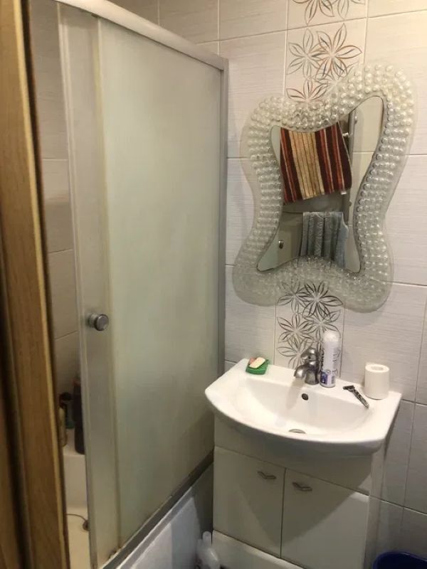 Продаж 1-кімнатної квартири 33 м², Лабораторна вул.