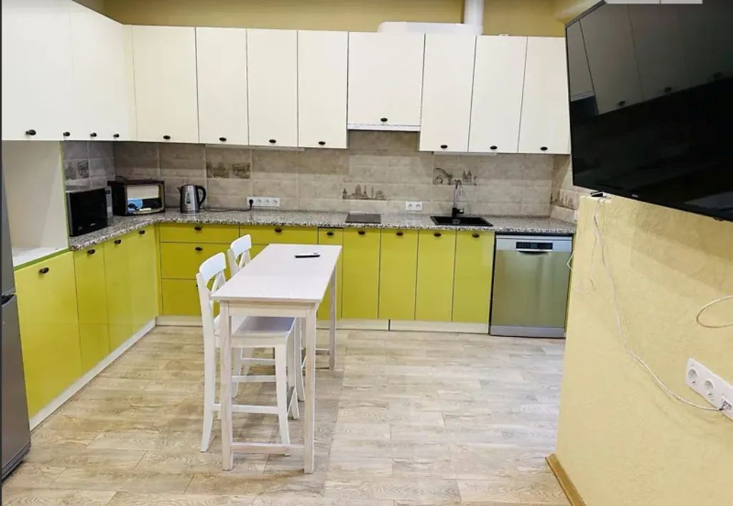 Продаж 1-кімнатної квартири 56 м², Сімферопольська вул., 2П