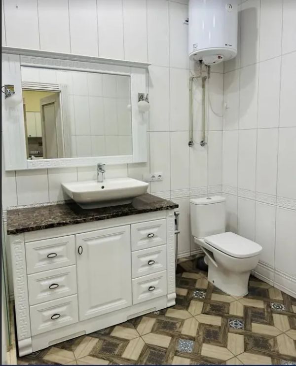 Продаж 1-кімнатної квартири 56 м², Сімферопольська вул., 2П