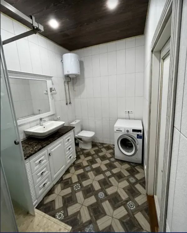 Продаж 1-кімнатної квартири 56 м², Сімферопольська вул., 2П