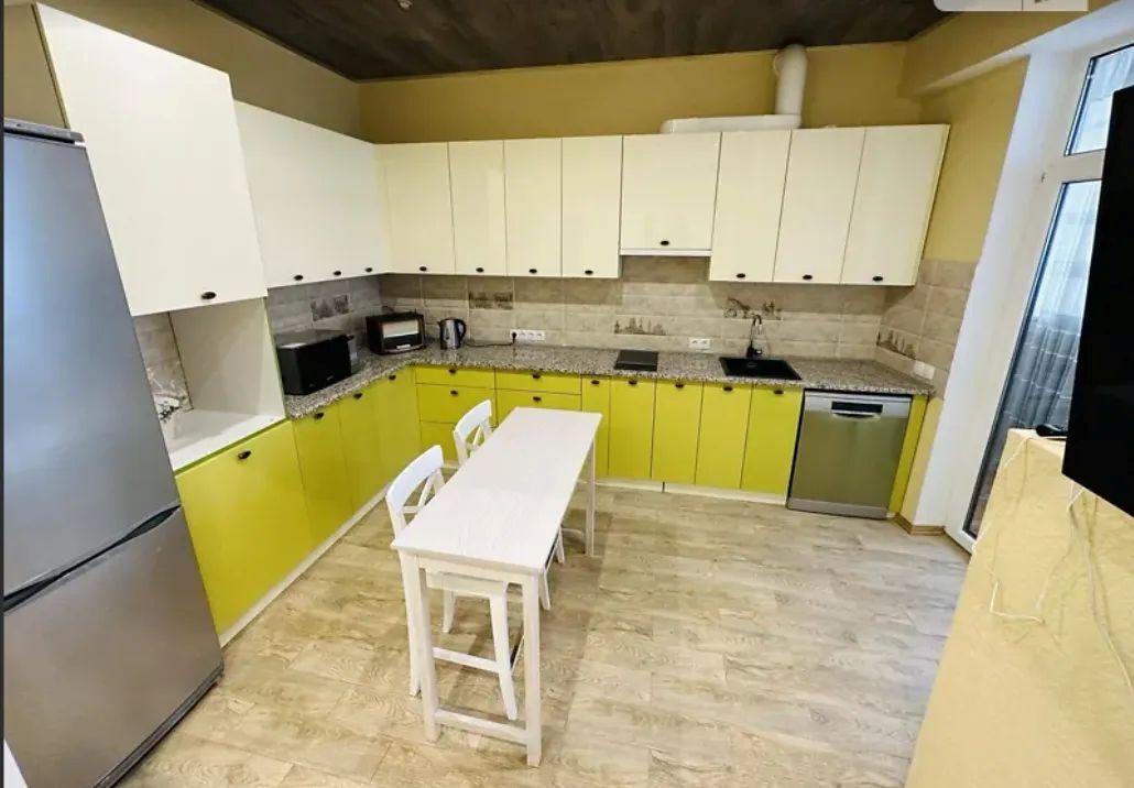 Продаж 1-кімнатної квартири 56 м², Сімферопольська вул., 2П