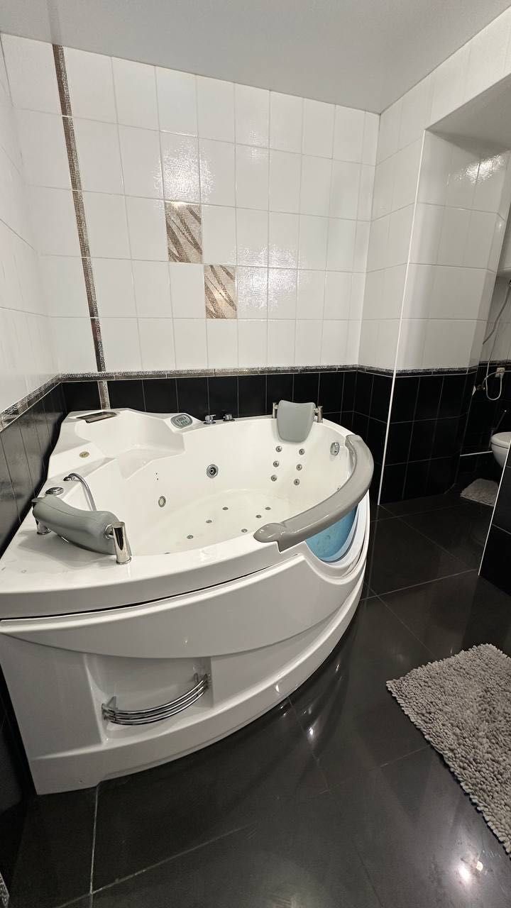 Продаж 2-кімнатної квартири 78 м², Мукаша Салакунова вул.