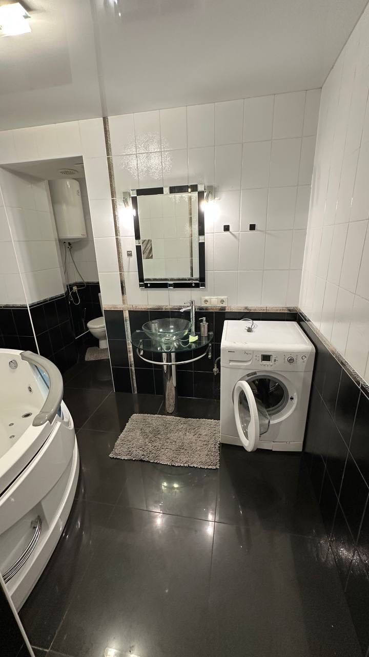 Продаж 2-кімнатної квартири 78 м², Мукаша Салакунова вул.