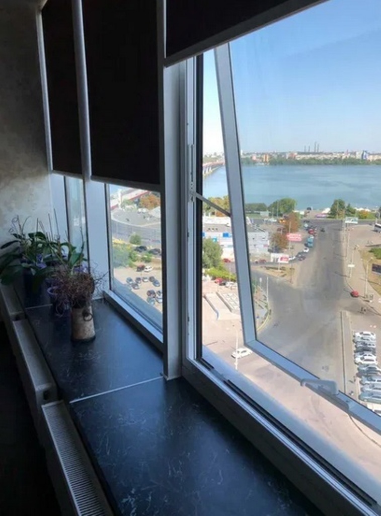 Продаж 2-кімнатної квартири 65 м², Глінки вул., 2