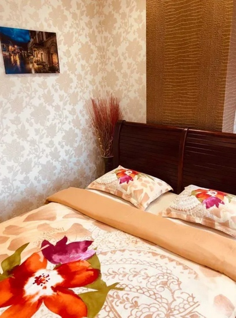 Продаж 2-кімнатної квартири 65 м², Глінки вул., 2