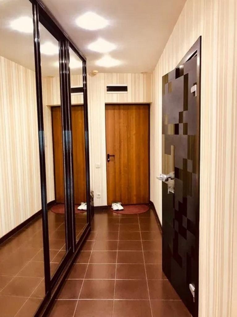Продаж 2-кімнатної квартири 65 м², Глінки вул., 2