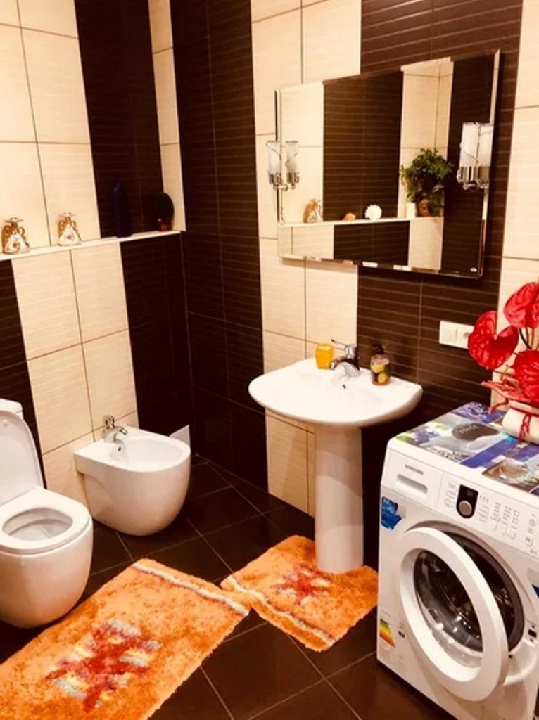 Продаж 2-кімнатної квартири 65 м², Глінки вул., 2