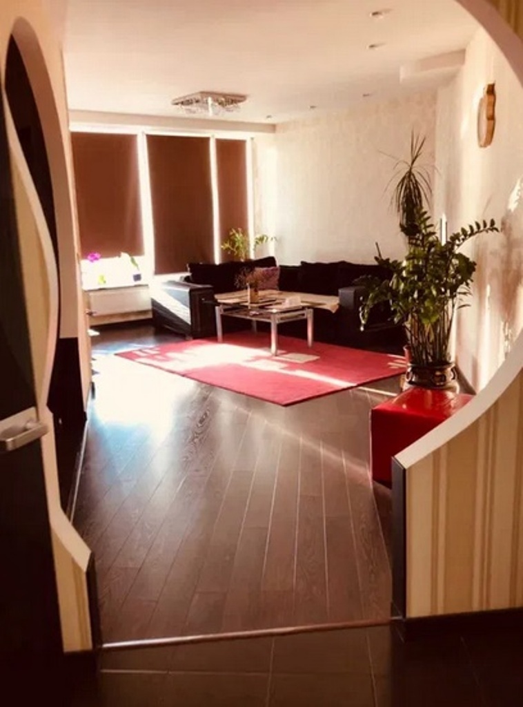 Продаж 2-кімнатної квартири 65 м², Глінки вул., 2