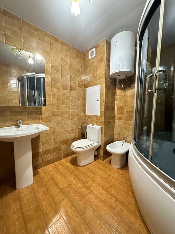 Продаж 2-кімнатної квартири 85 м², Джинчарадзе пров.