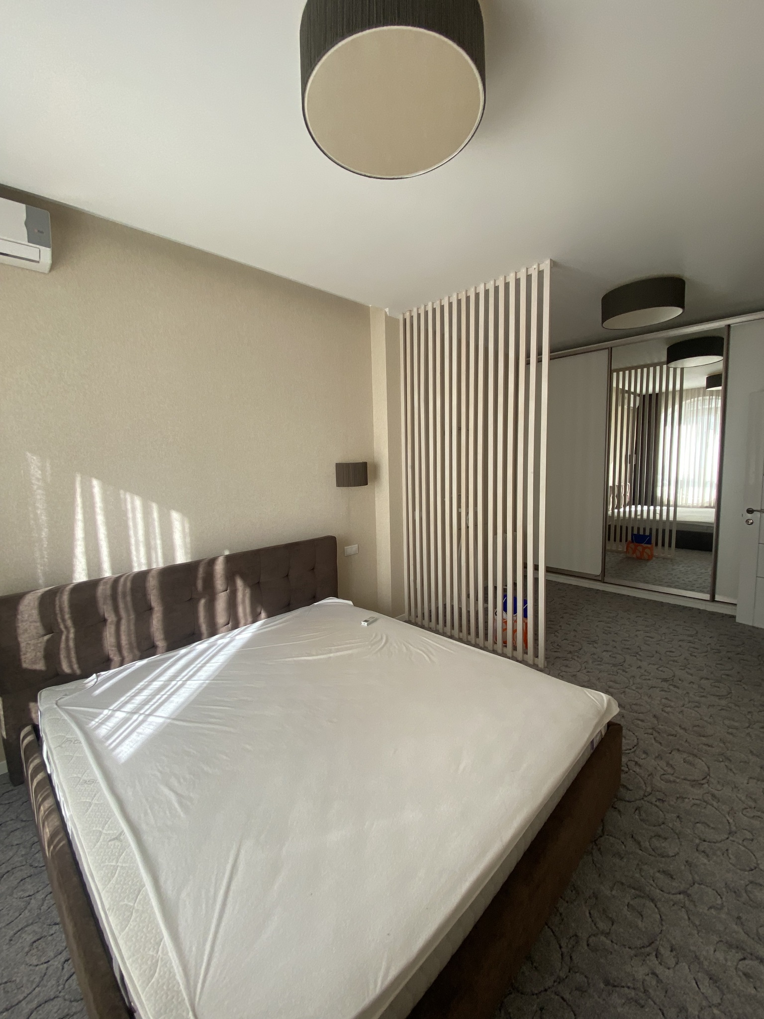 Продажа 3-комнатной квартиры 140 м², Кловский спуск, 7А