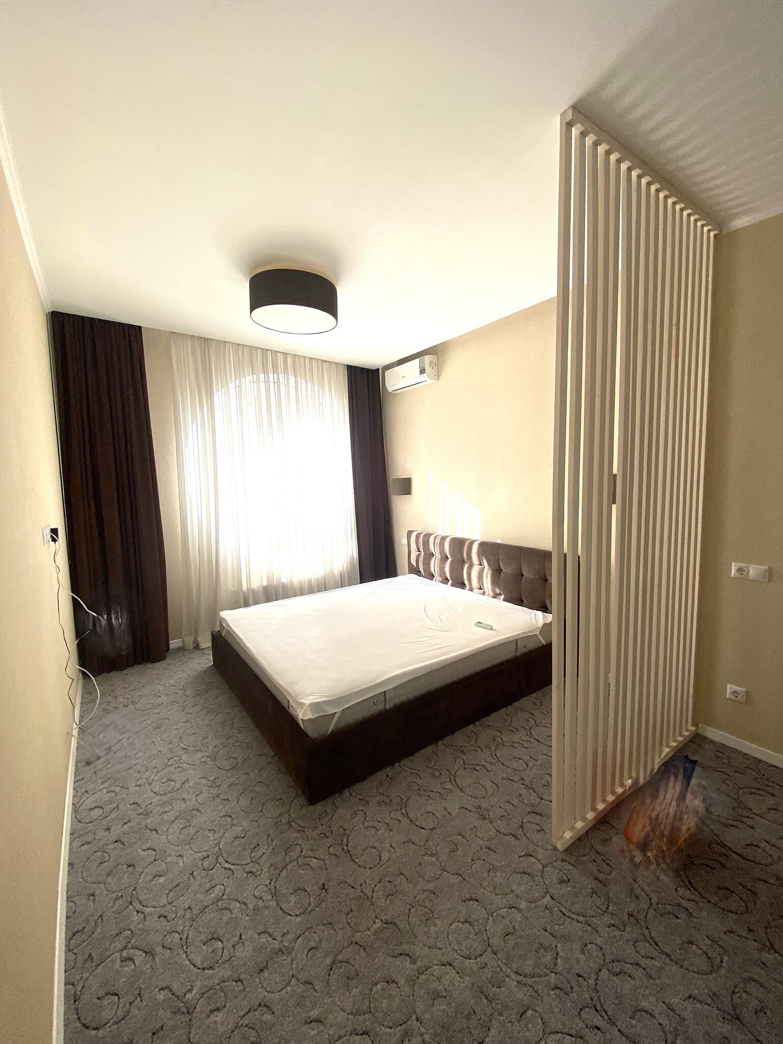 Продажа 3-комнатной квартиры 140 м², Кловский спуск, 7А