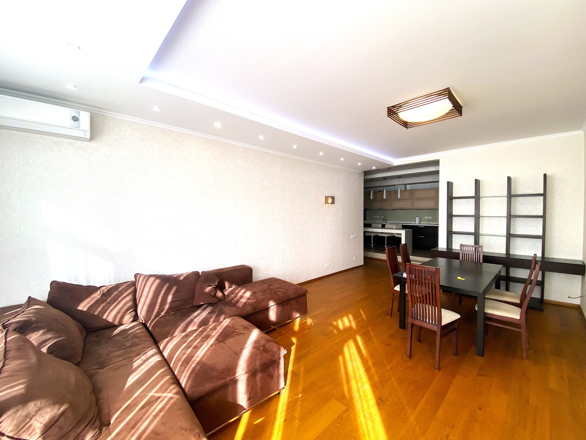 Продажа 3-комнатной квартиры 140 м², Кловский спуск, 7А