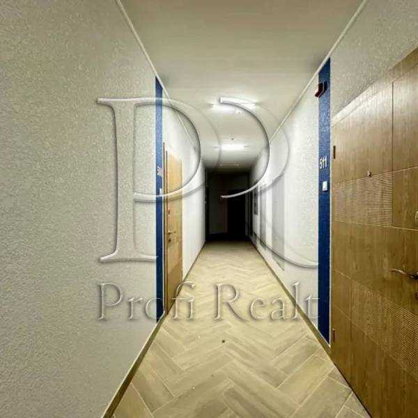 Продаж 2-кімнатної квартири 70 м², Канальна вул., 8Б