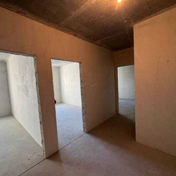 Продаж 2-кімнатної квартири 70 м², Канальна вул., 8Б