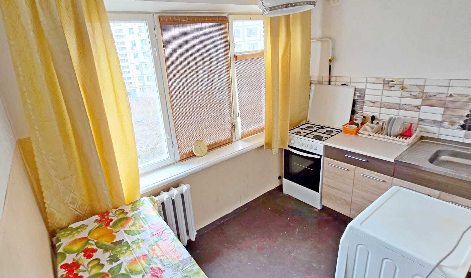 Оренда 1-кімнатної квартири 28 м², Анатолія Солов'яненко вул., 13