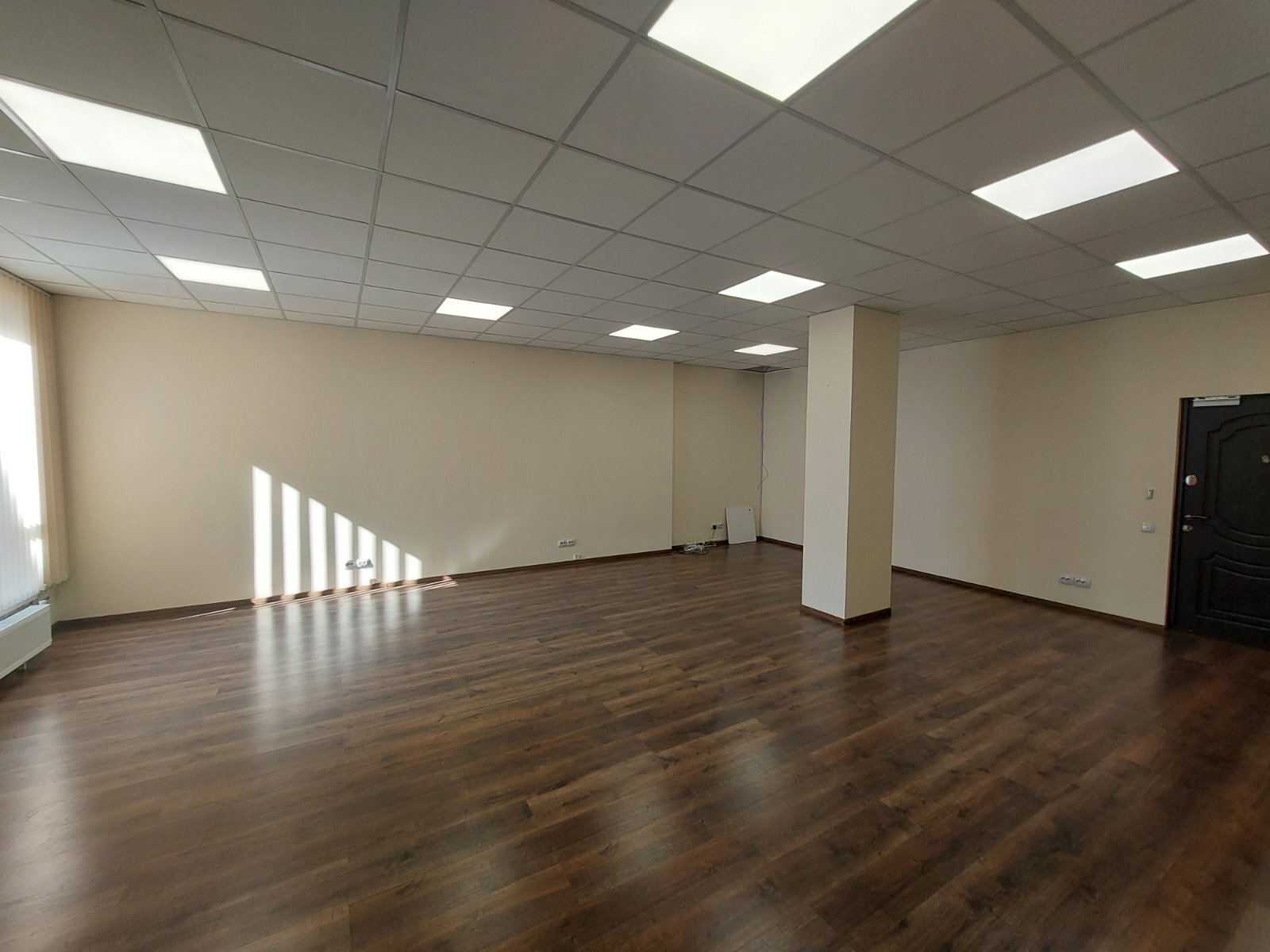 Оренда офісу в БЦ на Кудрявському узвозі  (71 м2)