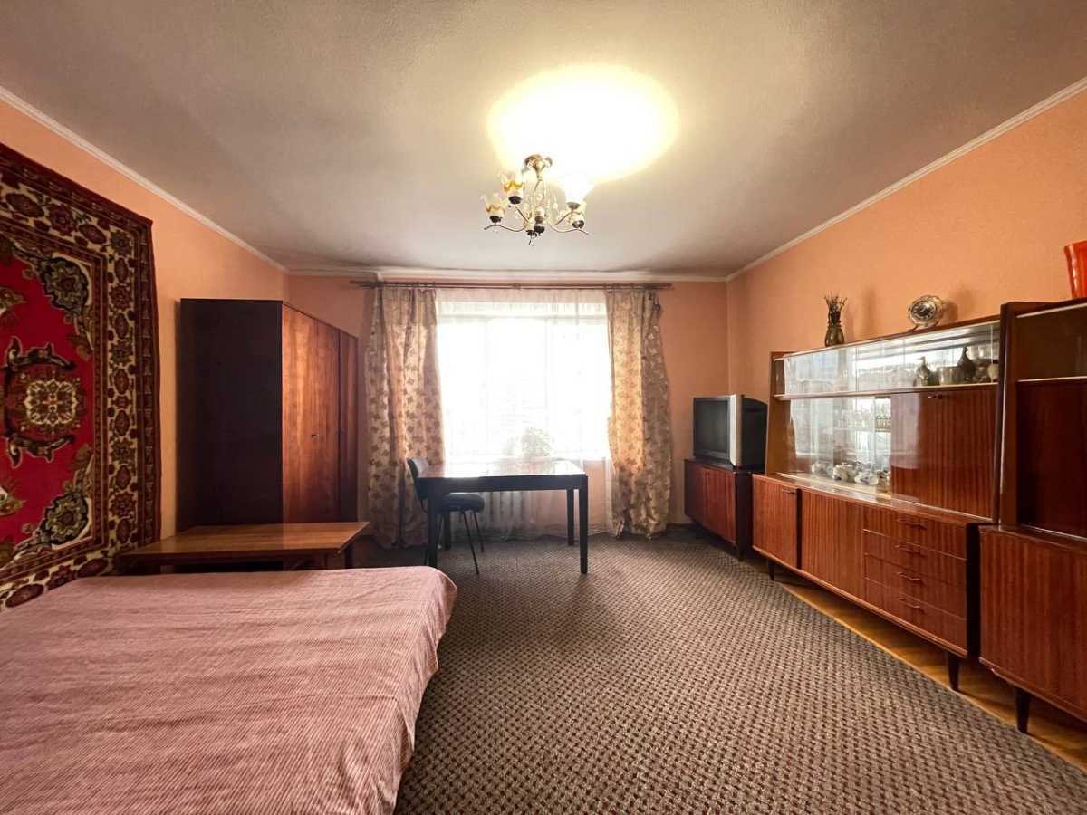 Продажа 2-комнатной квартиры 52 м², Вересневая ул., 12А
