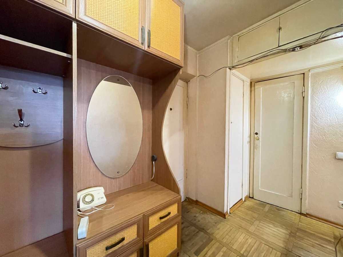 Продажа 2-комнатной квартиры 52 м², Вересневая ул., 12А