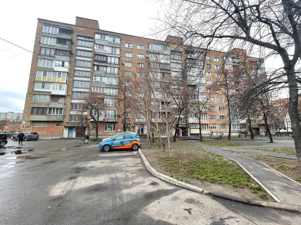 Продажа 2-комнатной квартиры 52 м², Вересневая ул., 12А